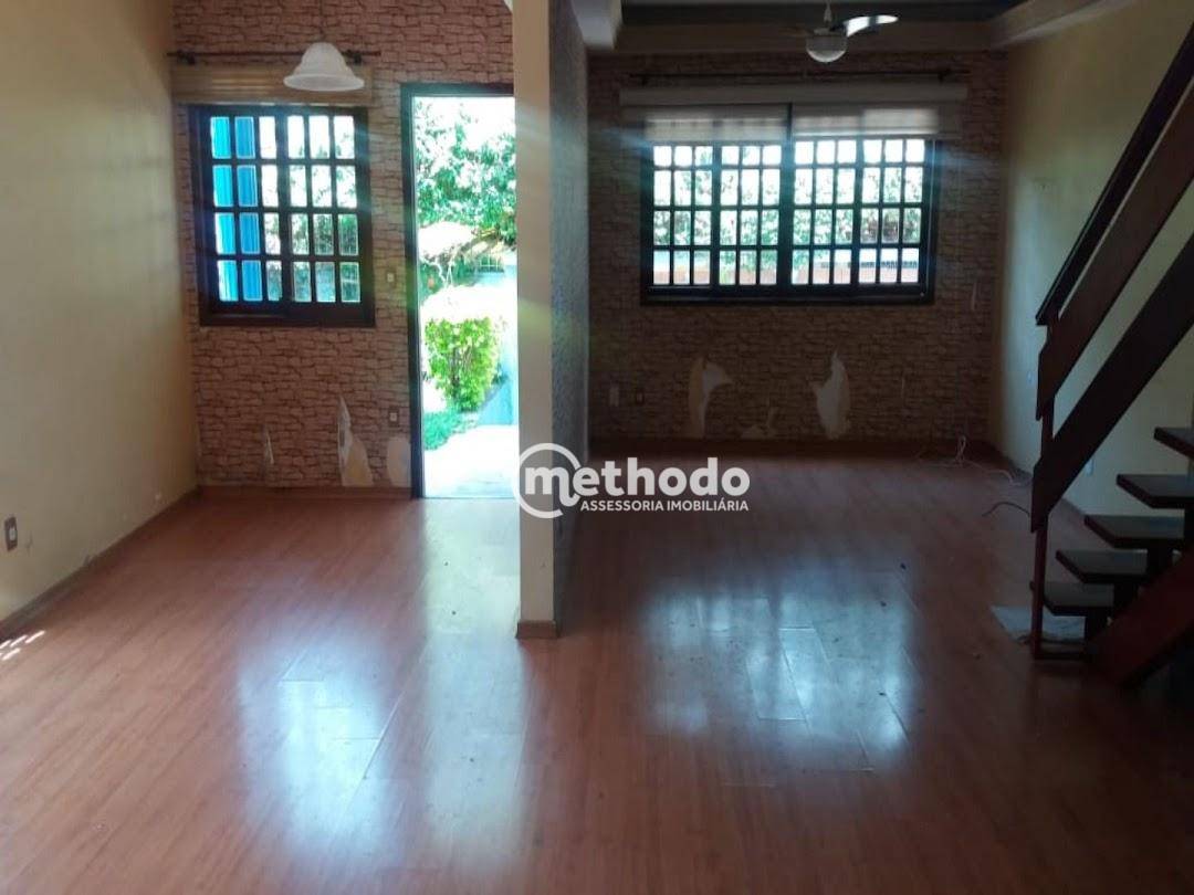 Casa à venda com 3 quartos, 216m² - Foto 8