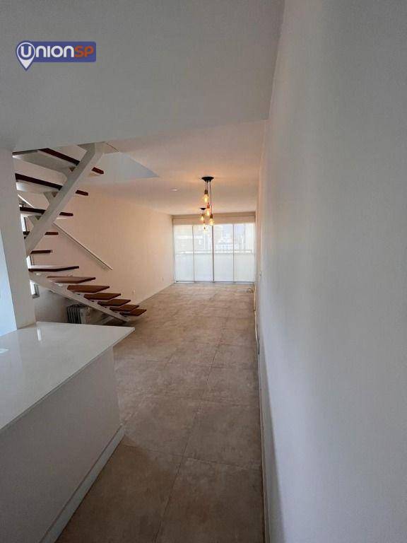 Apartamento à venda com 1 quarto, 73m² - Foto 2