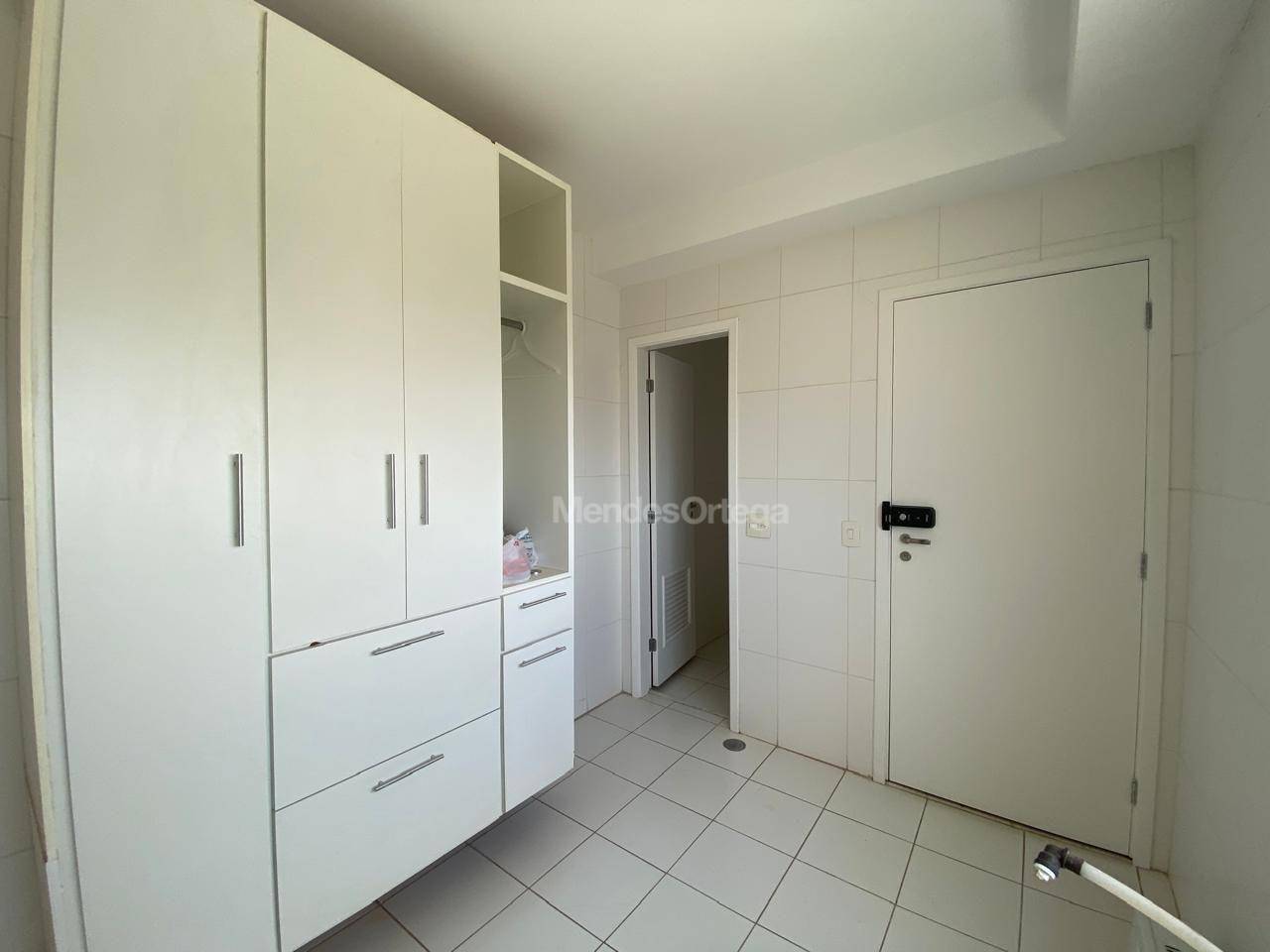 Apartamento para alugar com 3 quartos, 232m² - Foto 52