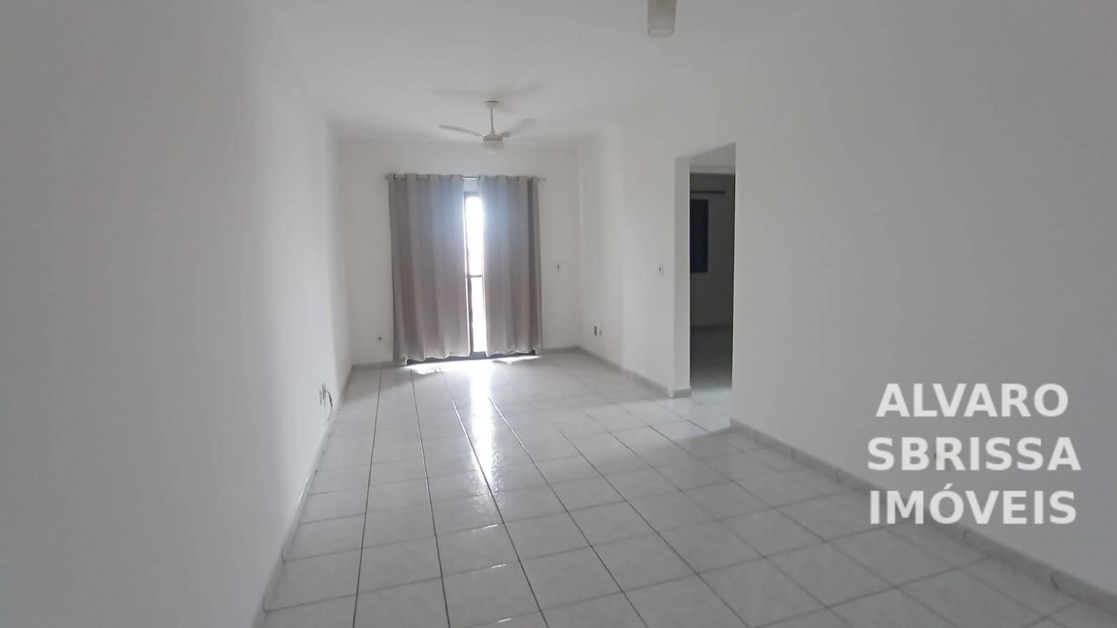 Apartamento para alugar com 2 quartos, 70m² - Foto 4