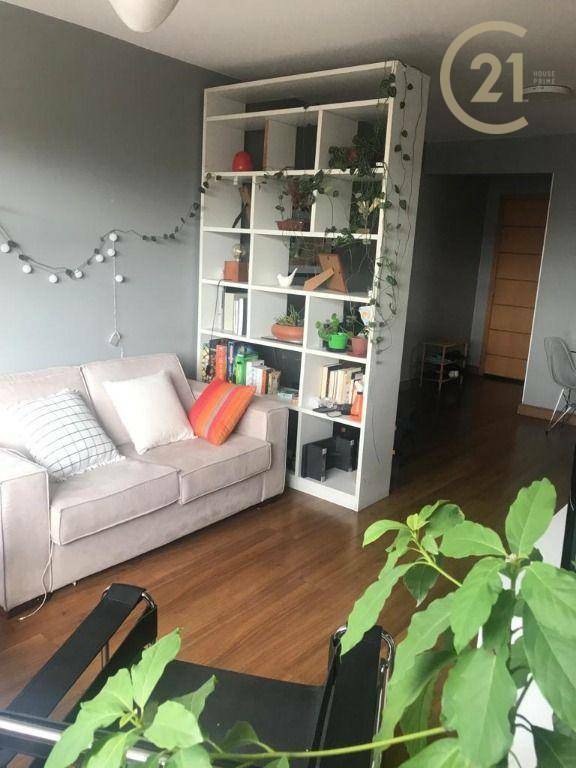 Apartamento à venda com 3 quartos, 97m² - Foto 2