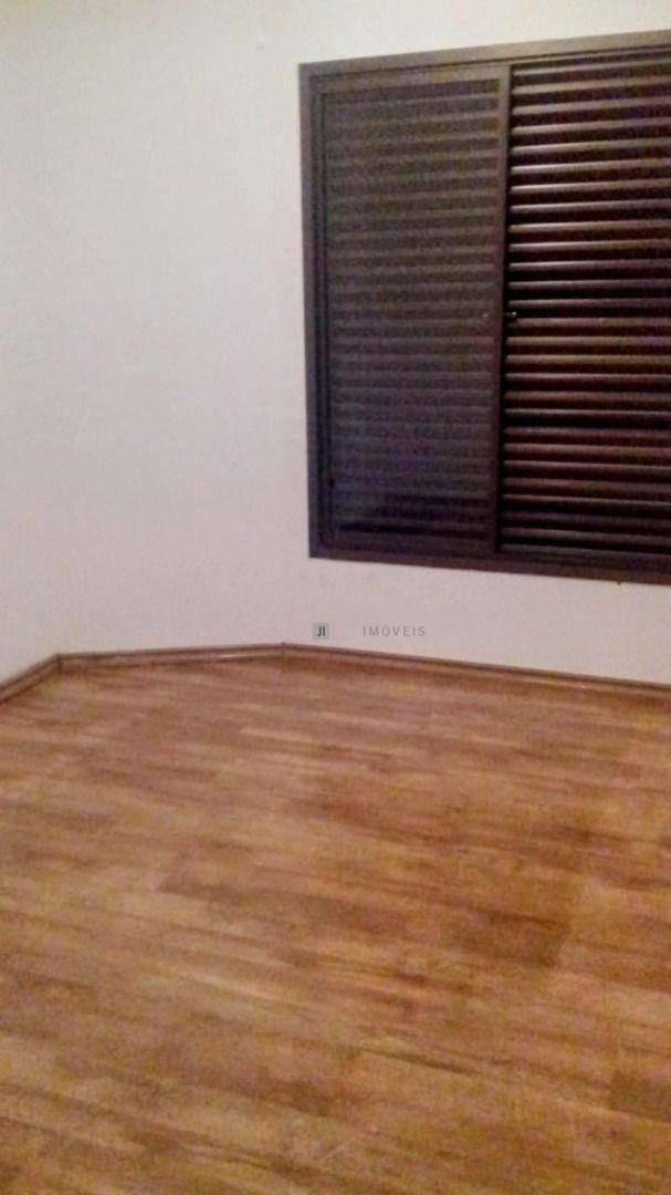 Apartamento à venda com 3 quartos, 105m² - Foto 18