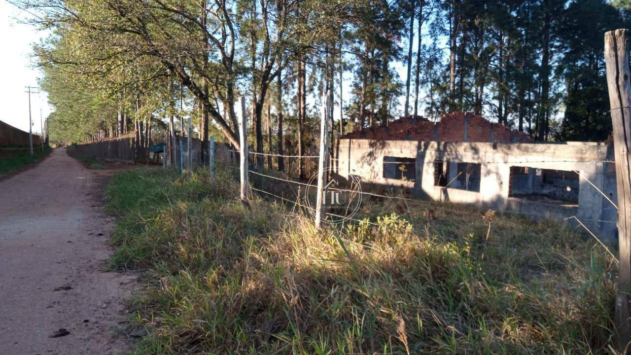 Chácara à venda com 2 quartos, 230m² - Foto 1