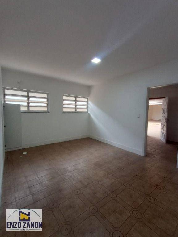 Sobrado para alugar com 3 quartos, 350m² - Foto 17