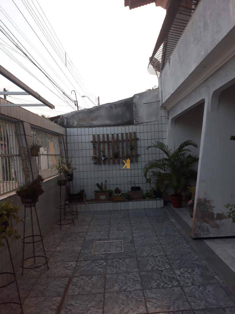 Casa à venda com 4 quartos, 200M2 - Foto 17