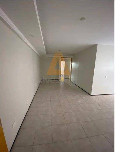 Apartamento à venda com 3 quartos, 112m² - Foto 6