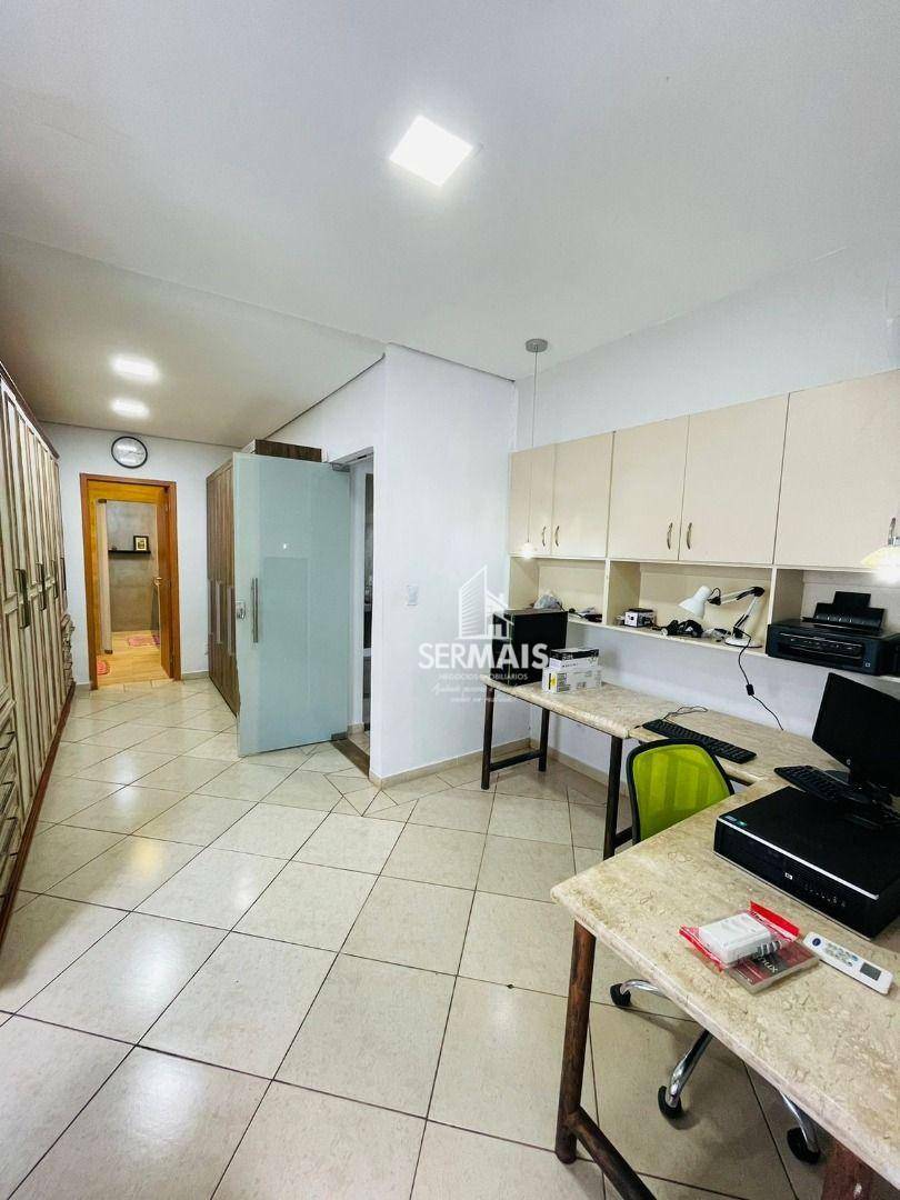 Casa à venda com 3 quartos, 200m² - Foto 16