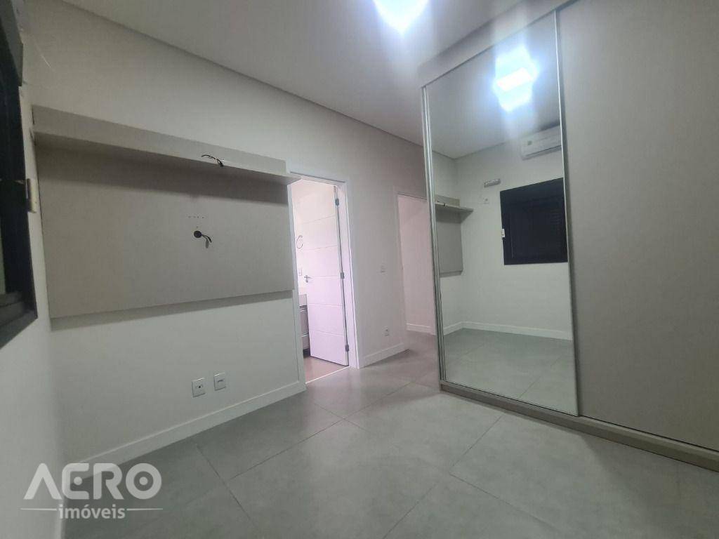 Casa de Condomínio à venda com 3 quartos, 219m² - Foto 16