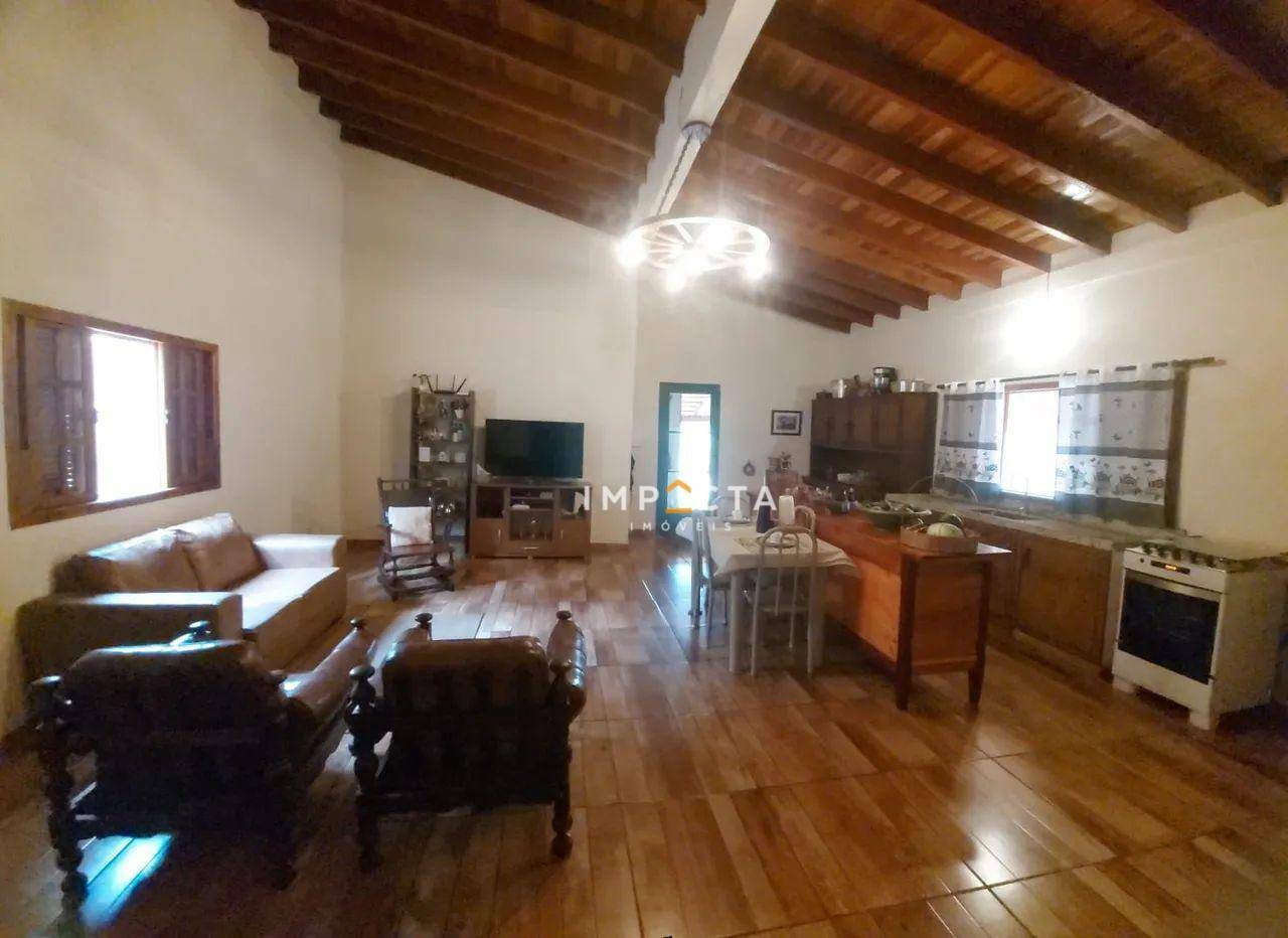 Sítio à venda com 2 quartos, 70000M2 - Foto 8
