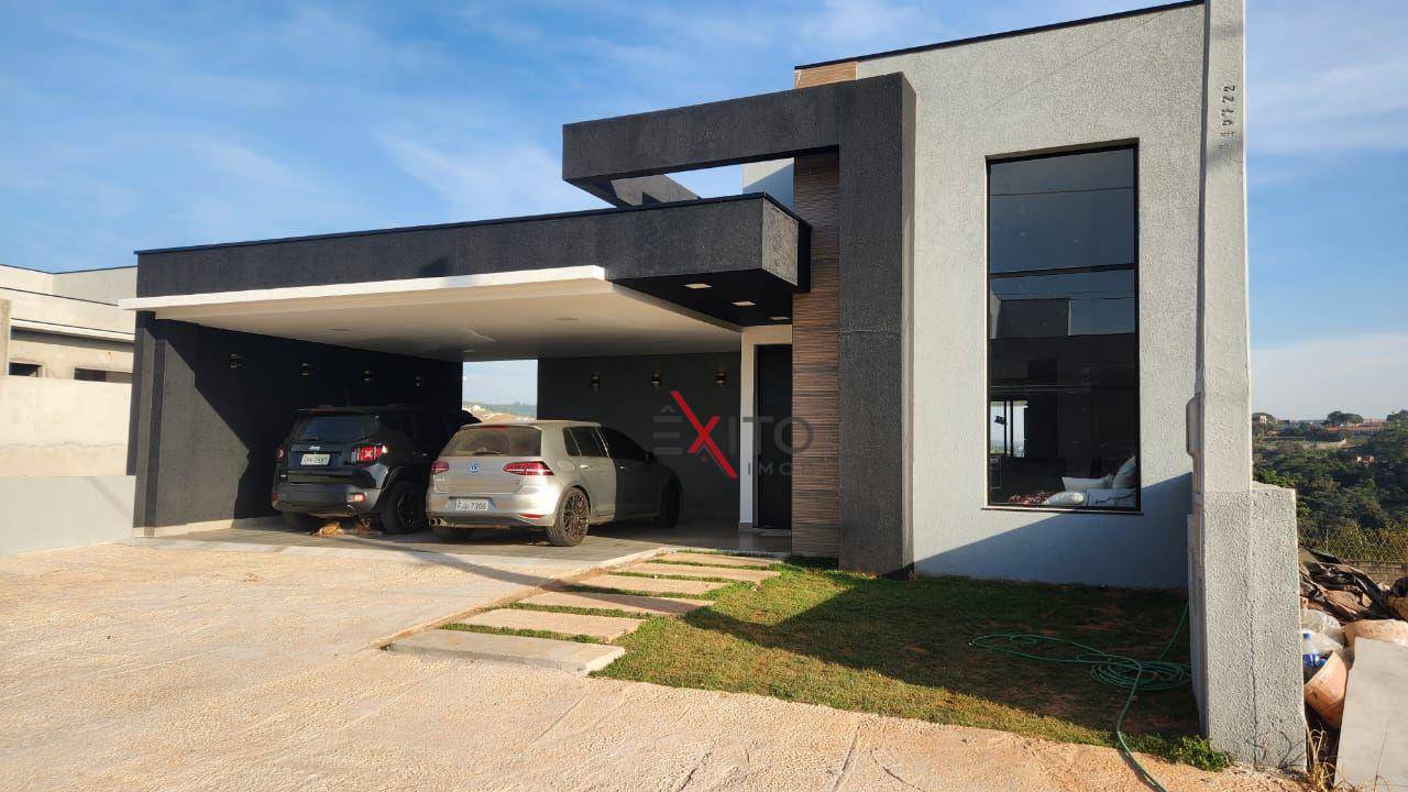 Casa de Condomínio à venda com 3 quartos, 215m² - Foto 2