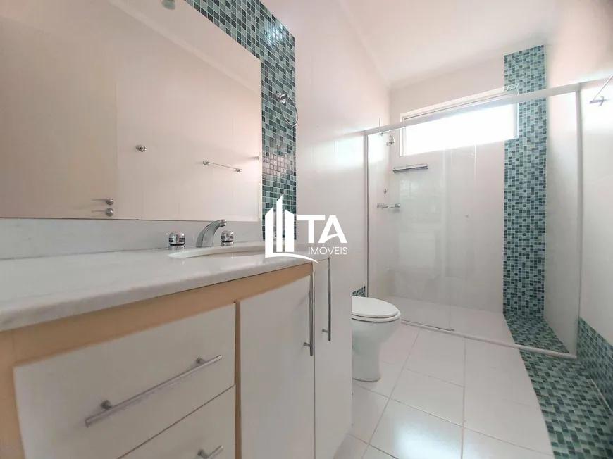 Casa de Condomínio à venda e aluguel com 3 quartos, 250m² - Foto 9