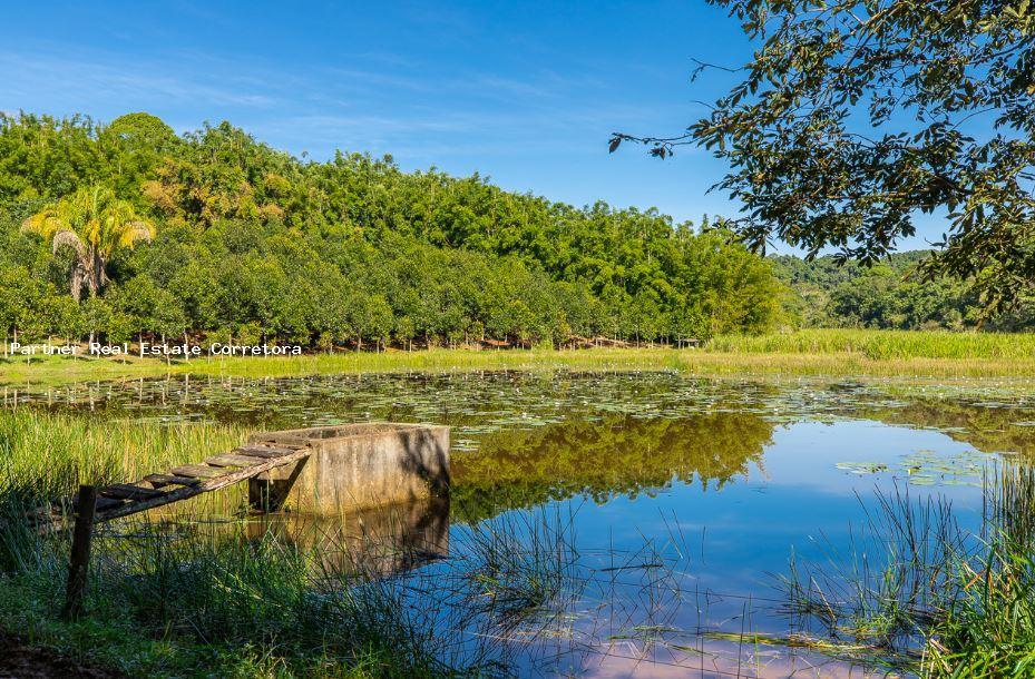 Fazenda à venda com 1 quarto, 2750000m² - Foto 1