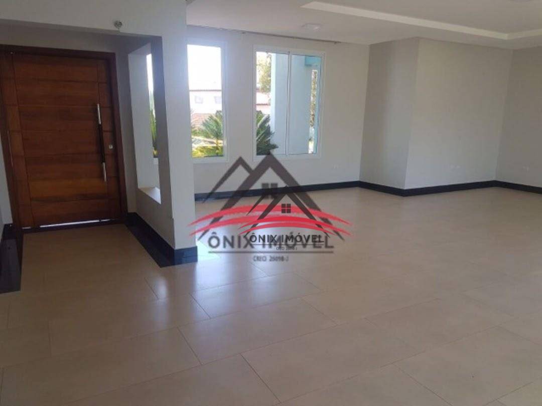 Casa de Condomínio à venda com 3 quartos, 400m² - Foto 1