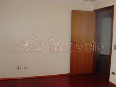 Apartamento para alugar com 4 quartos, 157m² - Foto 5