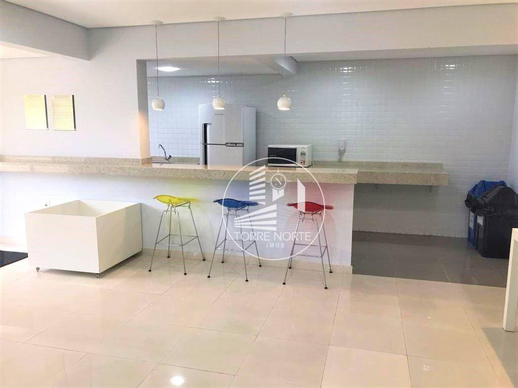 Apartamento à venda com 2 quartos, 75m² - Foto 35