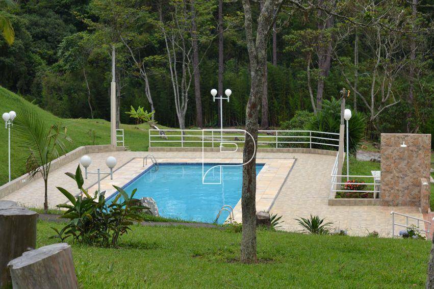 Sítio à venda com 14 quartos, 1800m² - Foto 32