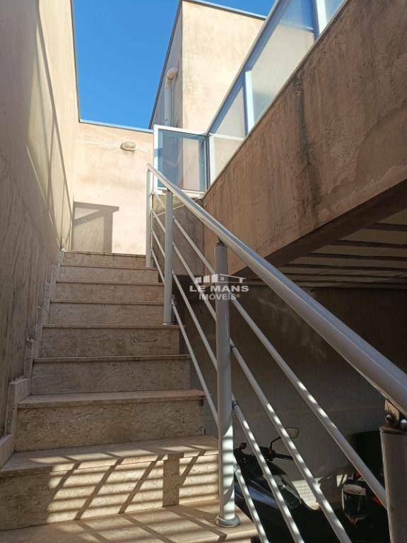 Casa à venda com 5 quartos, 200m² - Foto 6