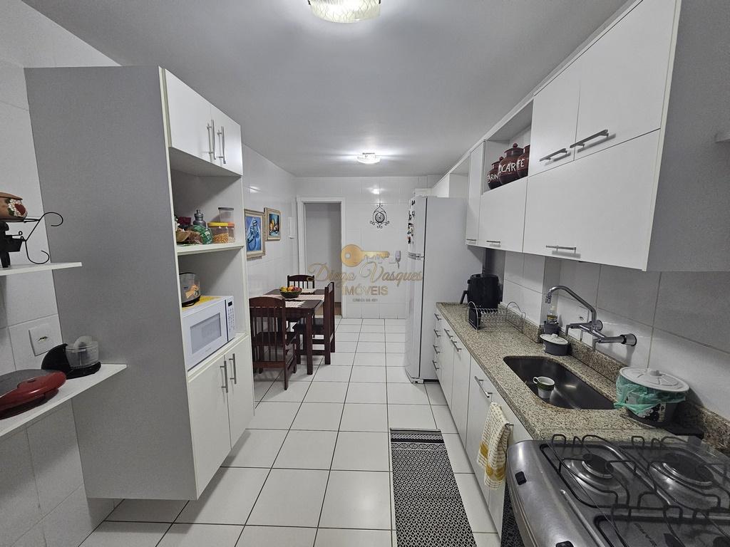 Apartamento à venda com 3 quartos, 138m² - Foto 19