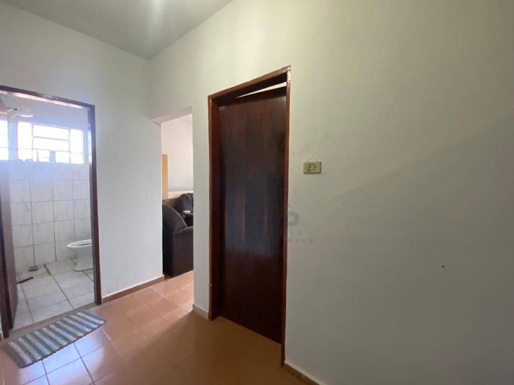 Casa à venda com 6 quartos, 179M2 - Foto 6