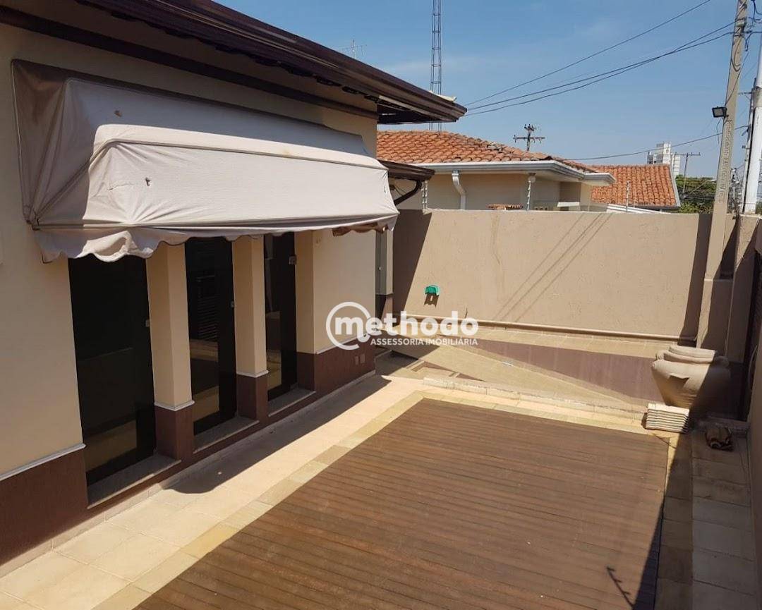 Casa à venda com 4 quartos, 270m² - Foto 3