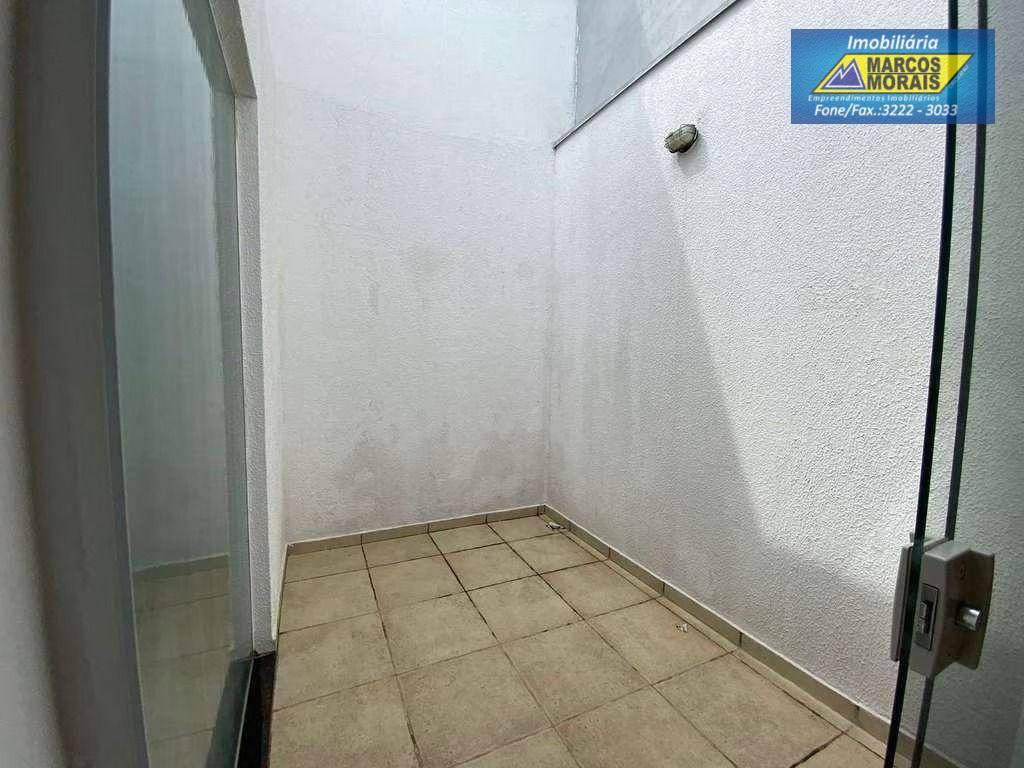 Casa de Condomínio para alugar com 3 quartos, 100m² - Foto 19