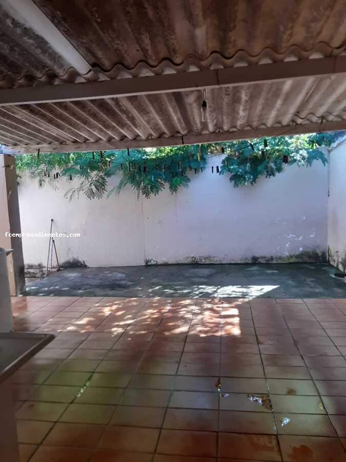 Casa à venda com 3 quartos, 201m² - Foto 12