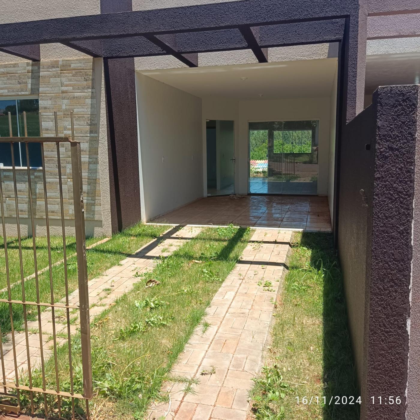 Casa à venda com 3 quartos, 86m² - Foto 2