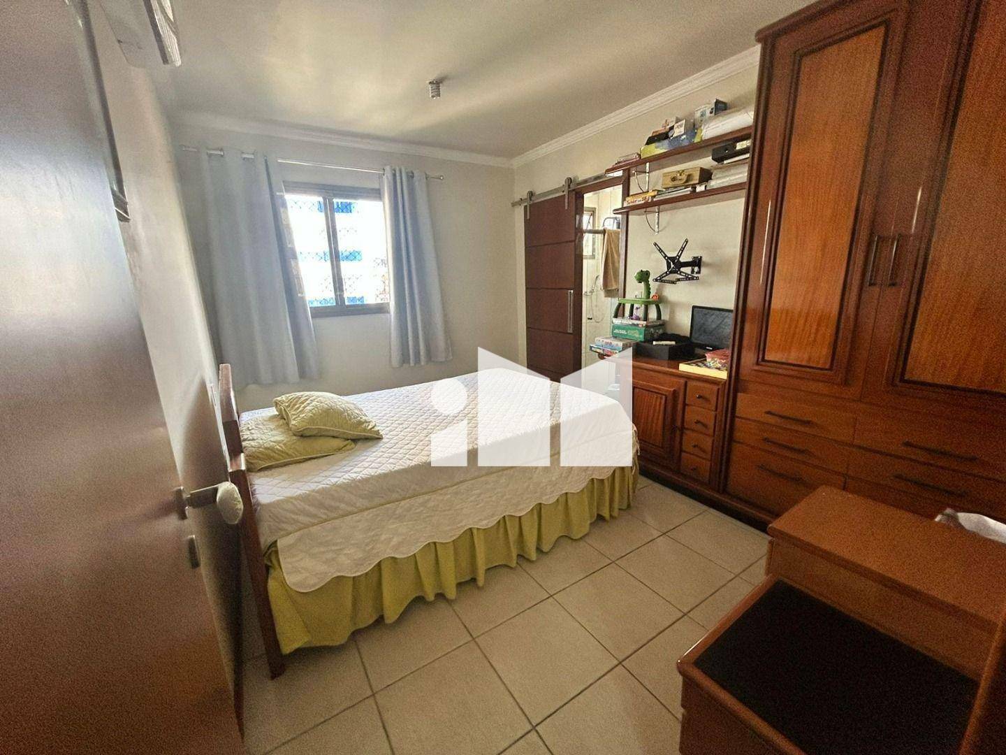 Apartamento à venda com 4 quartos, 250m² - Foto 11