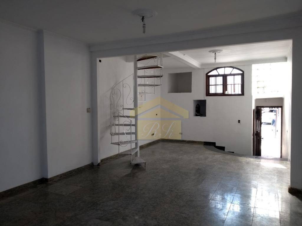 Sobrado à venda com 3 quartos, 226m² - Foto 4