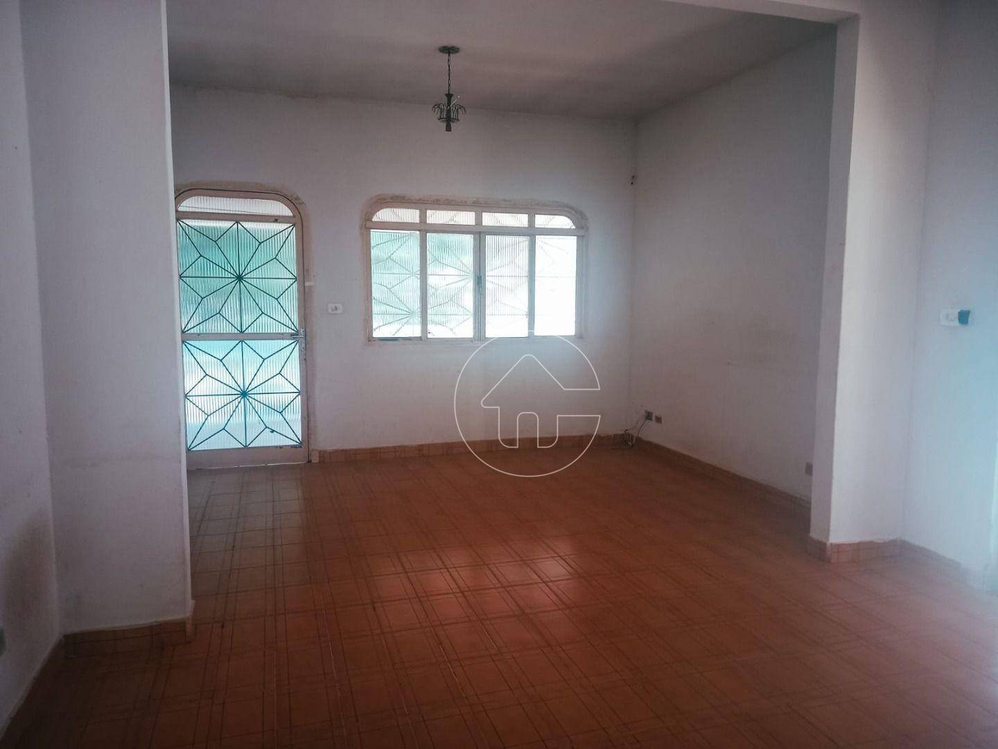 Casa para alugar com 3 quartos, 207m² - Foto 9