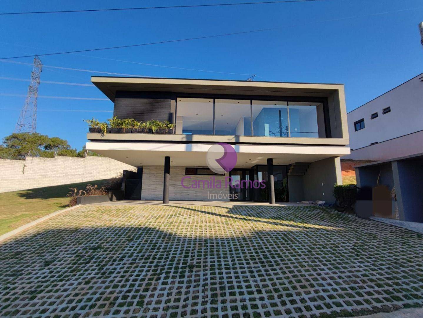 Sobrado à venda com 4 quartos, 242m² - Foto 1