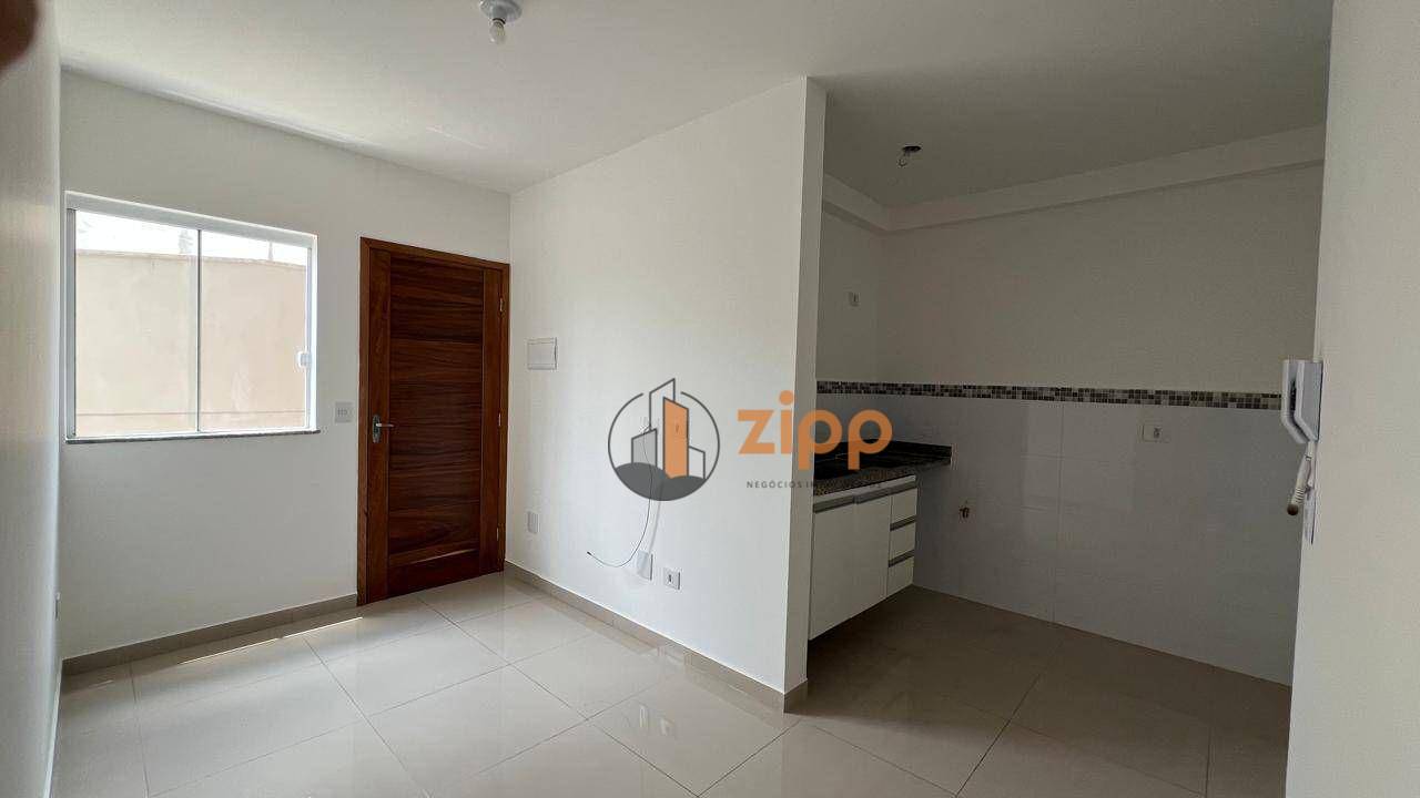 Casa para alugar com 2 quartos, 42m² - Foto 5