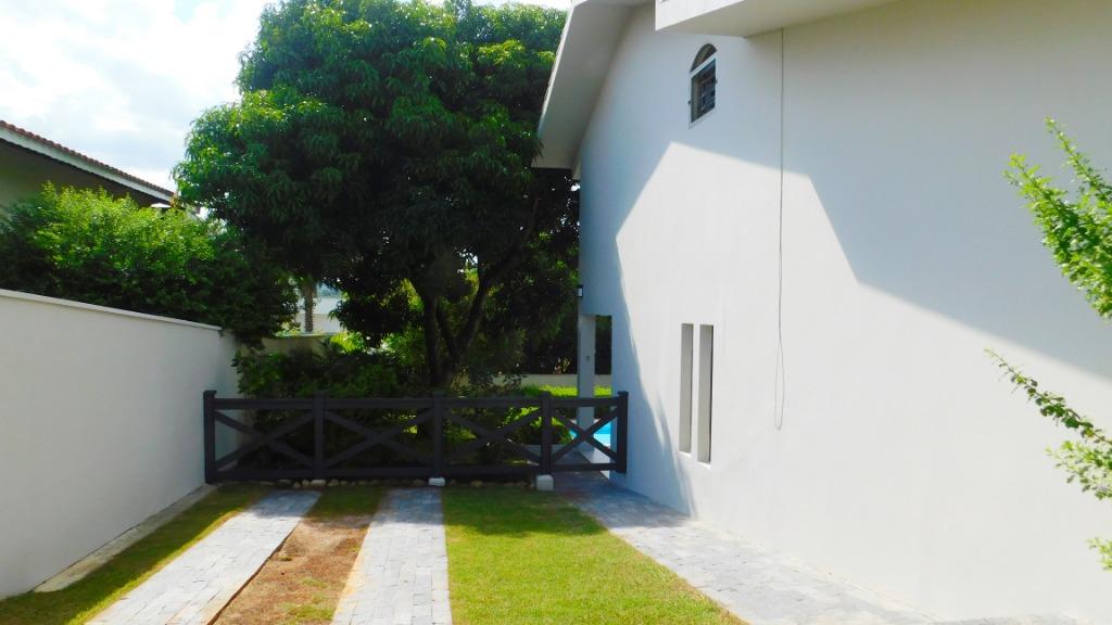 Casa de Condomínio para alugar com 3 quartos, 250m² - Foto 36