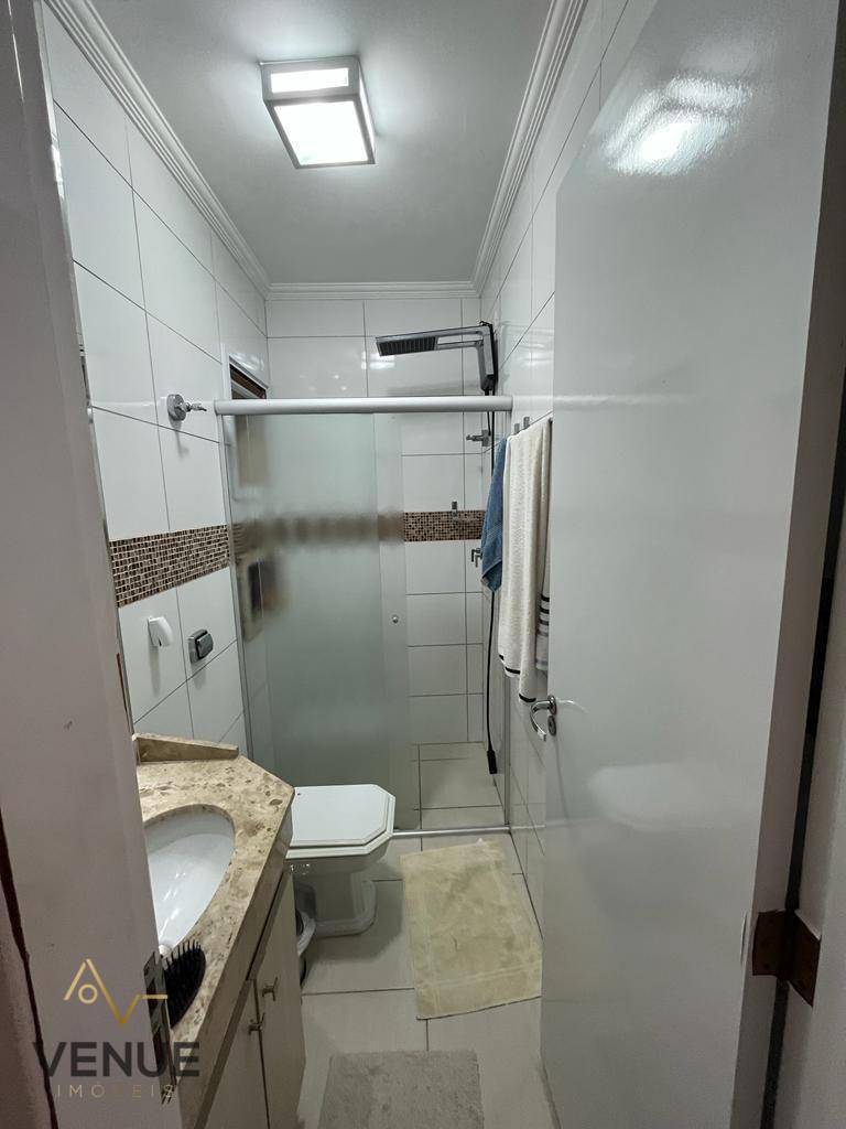 Sobrado à venda com 3 quartos, 240m² - Foto 55