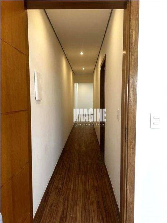 Apartamento à venda com 2 quartos, 72m² - Foto 11