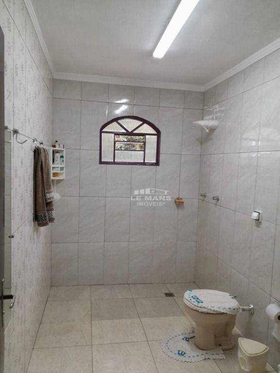 Chácara à venda com 3 quartos, 150m² - Foto 18