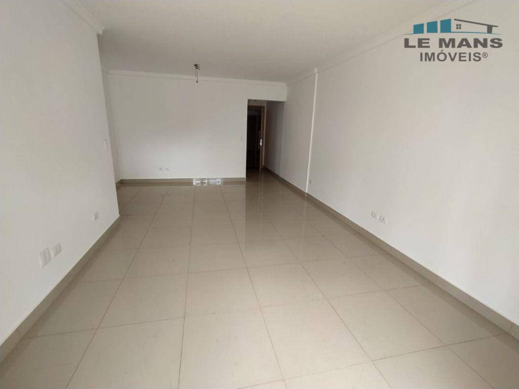 Apartamento à venda com 3 quartos, 119m² - Foto 1