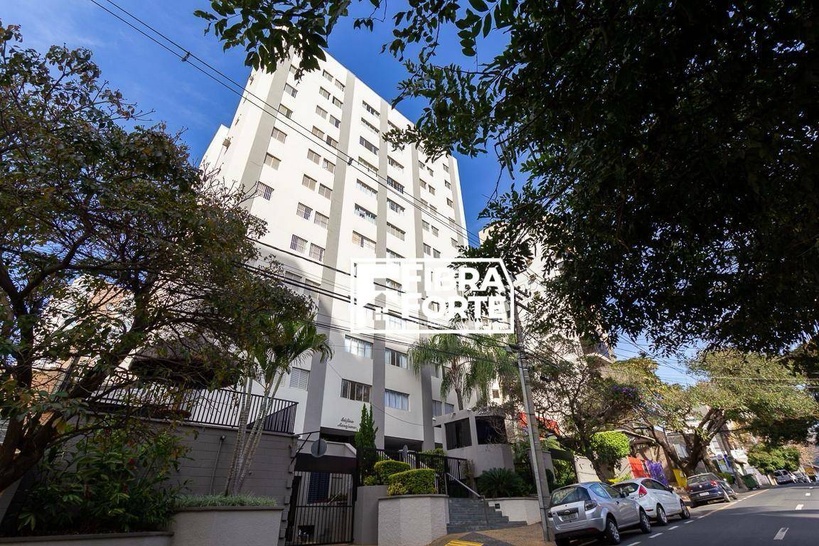 Apartamento para alugar com 3 quartos, 99m² - Foto 1