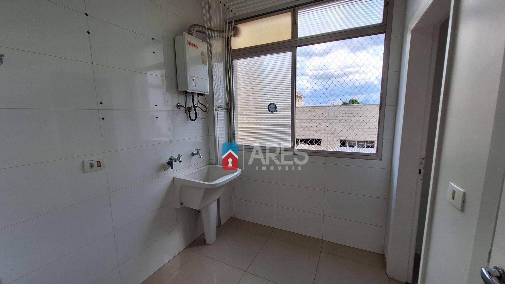 Apartamento para alugar com 3 quartos, 110m² - Foto 5