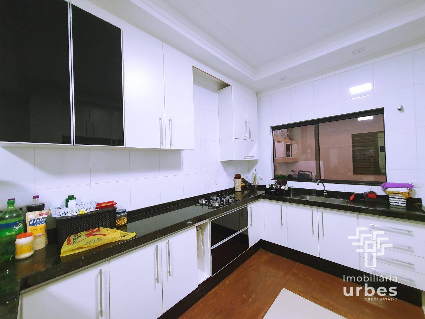 Casa, 3 quartos, 240 m² - Foto 11