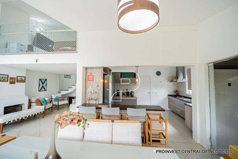 Casa de Condomínio à venda com 3 quartos, 187m² - Foto 11