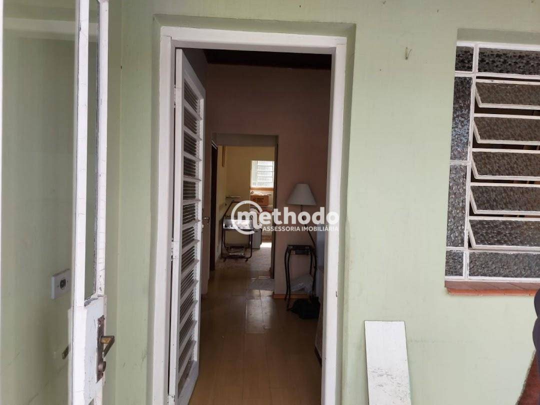 Casa à venda com 2 quartos, 240m² - Foto 3