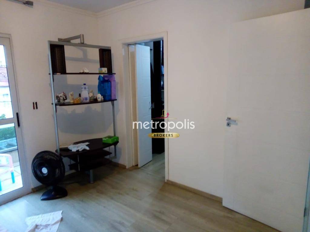 Sobrado à venda com 2 quartos, 200m² - Foto 12