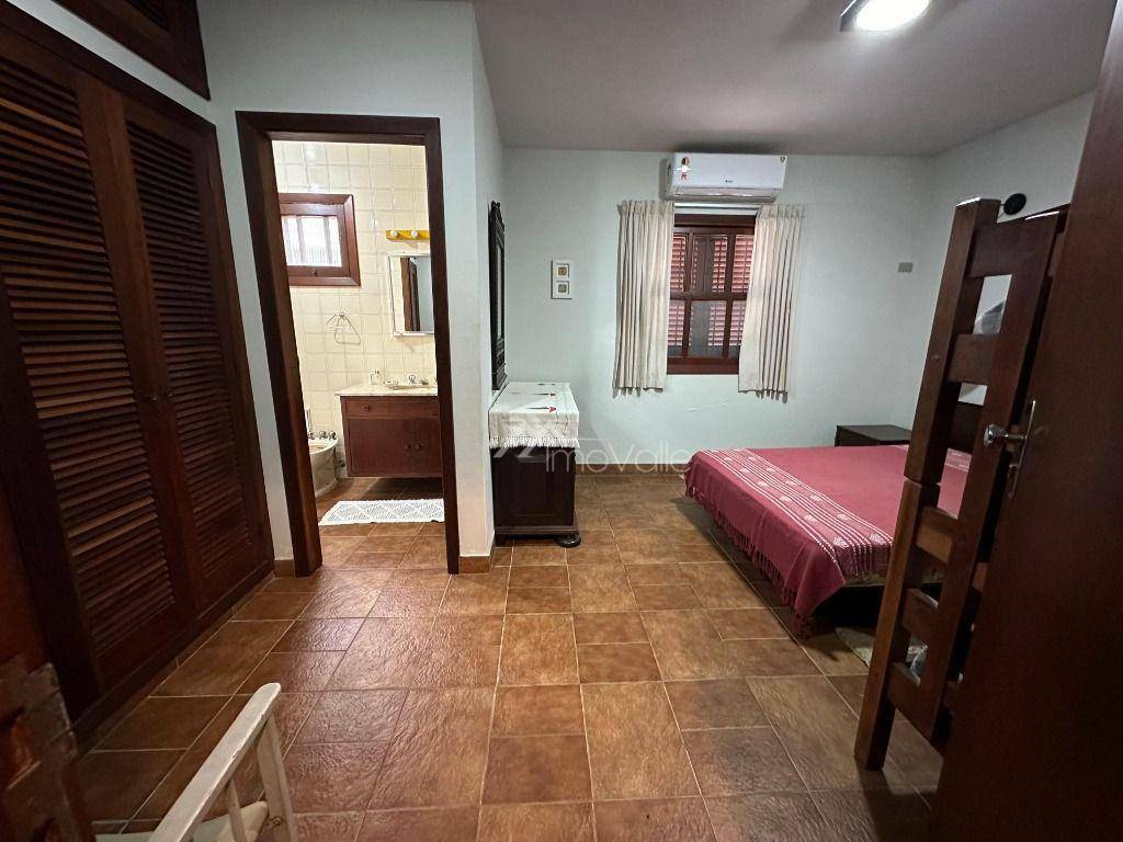 Casa à venda com 3 quartos, 200m² - Foto 13