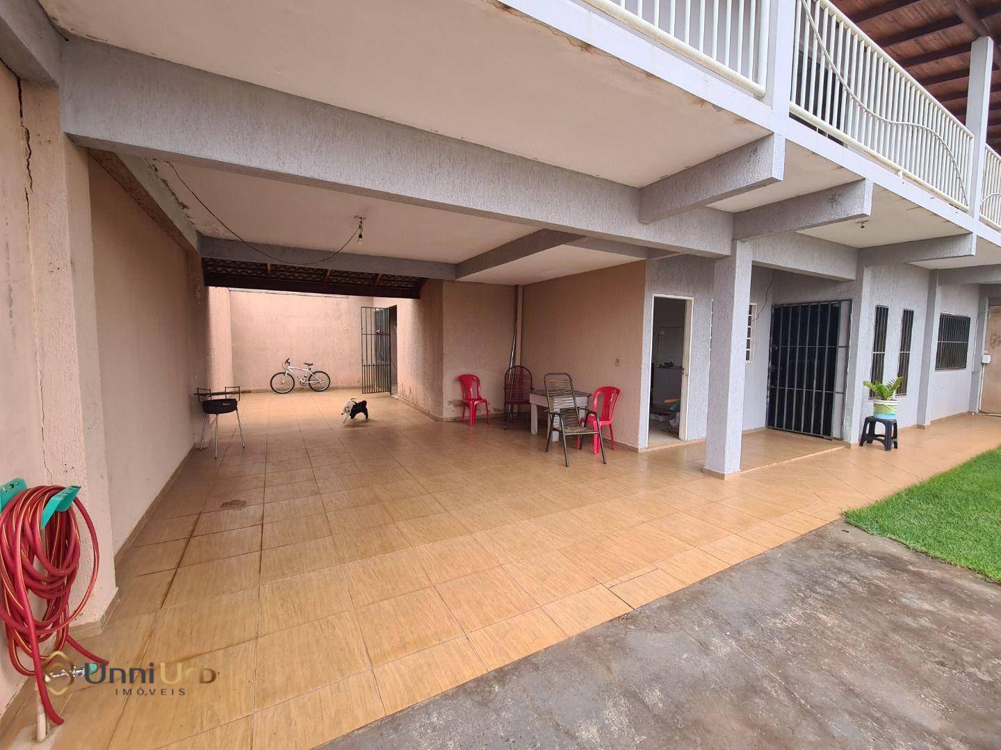 Sobrado, 3 quartos, 318 m² - Foto 2