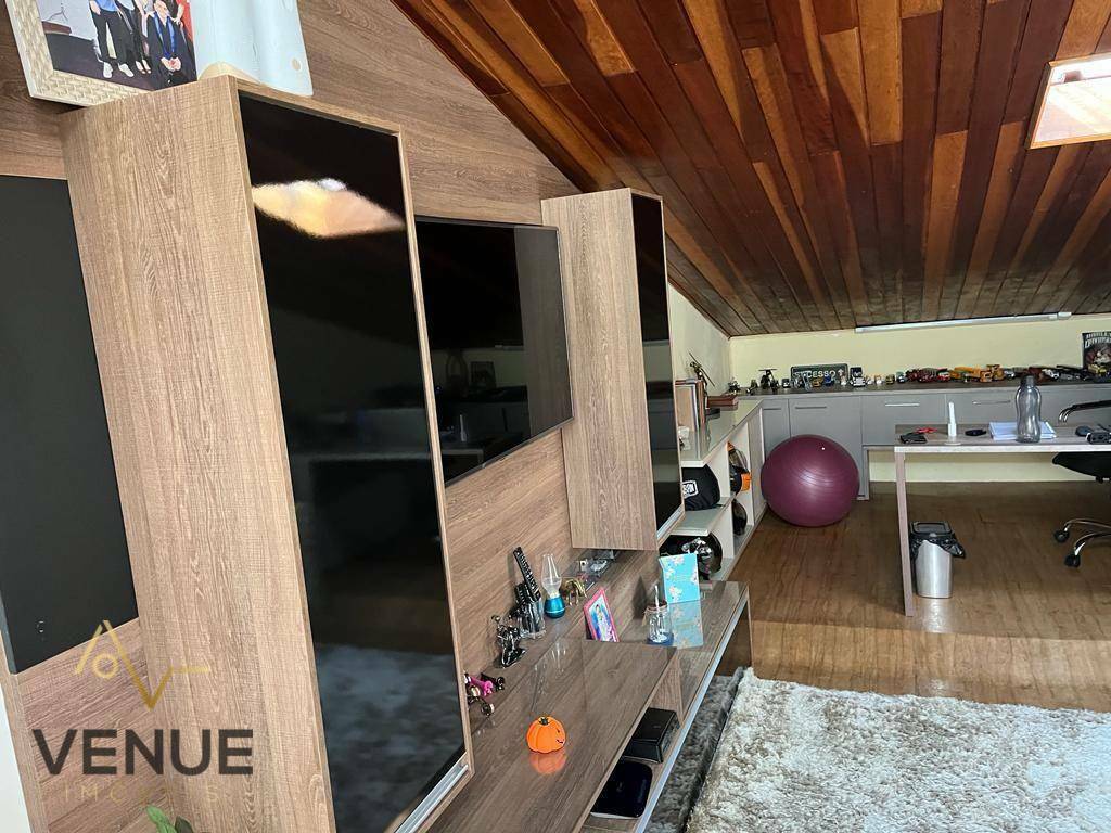 Sobrado à venda com 3 quartos, 240m² - Foto 34