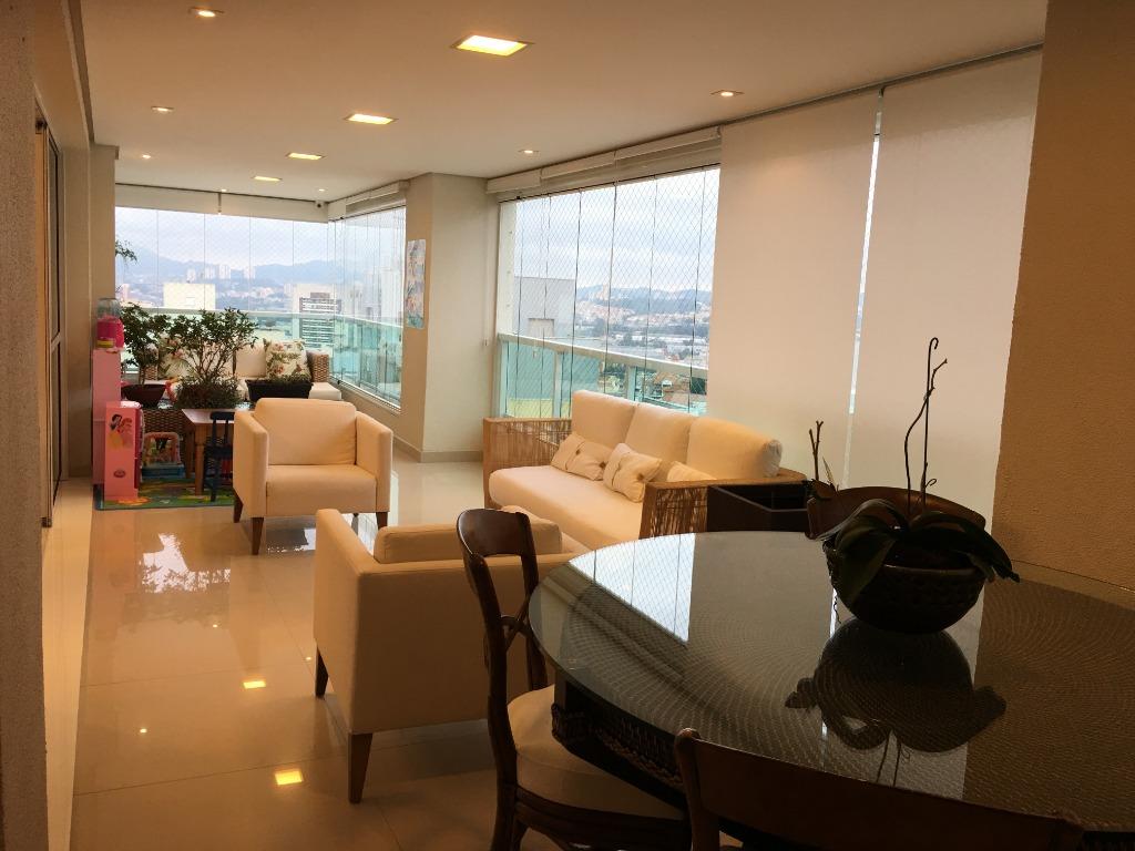 Apartamento à venda com 4 quartos, 230m² - Foto 1