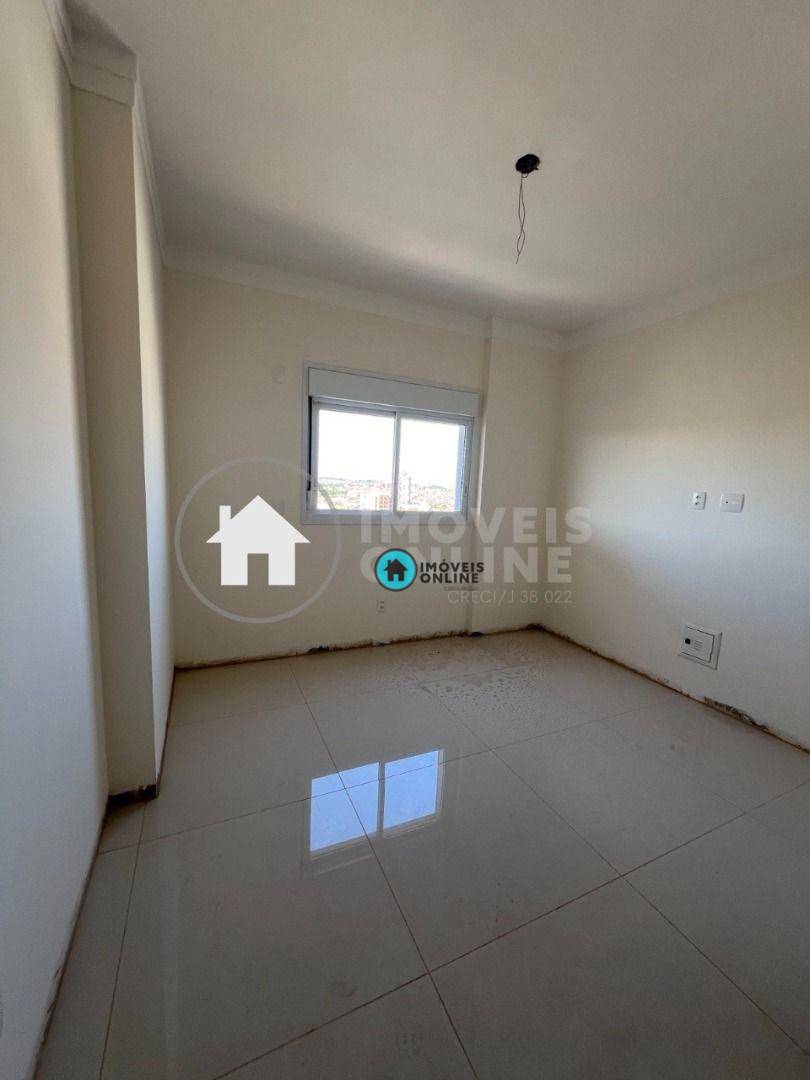 Apartamento à venda com 4 quartos, 218m² - Foto 5