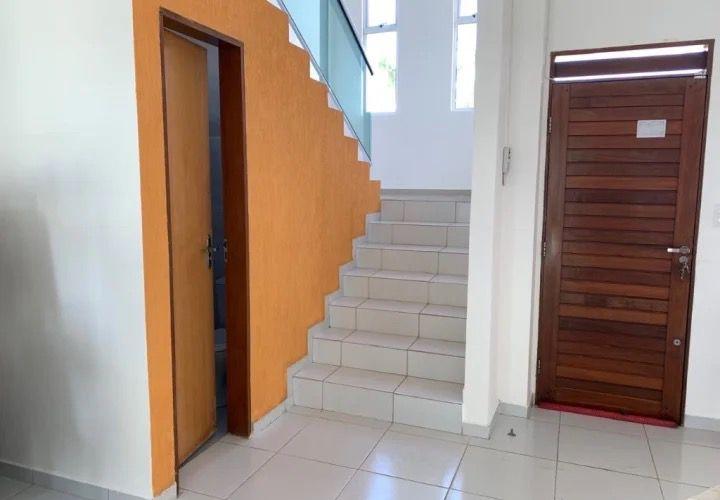 Casa à venda com 4 quartos, 200m² - Foto 4