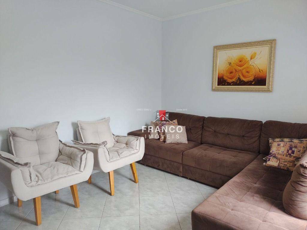 Casa de Condomínio à venda com 3 quartos, 200m² - Foto 4